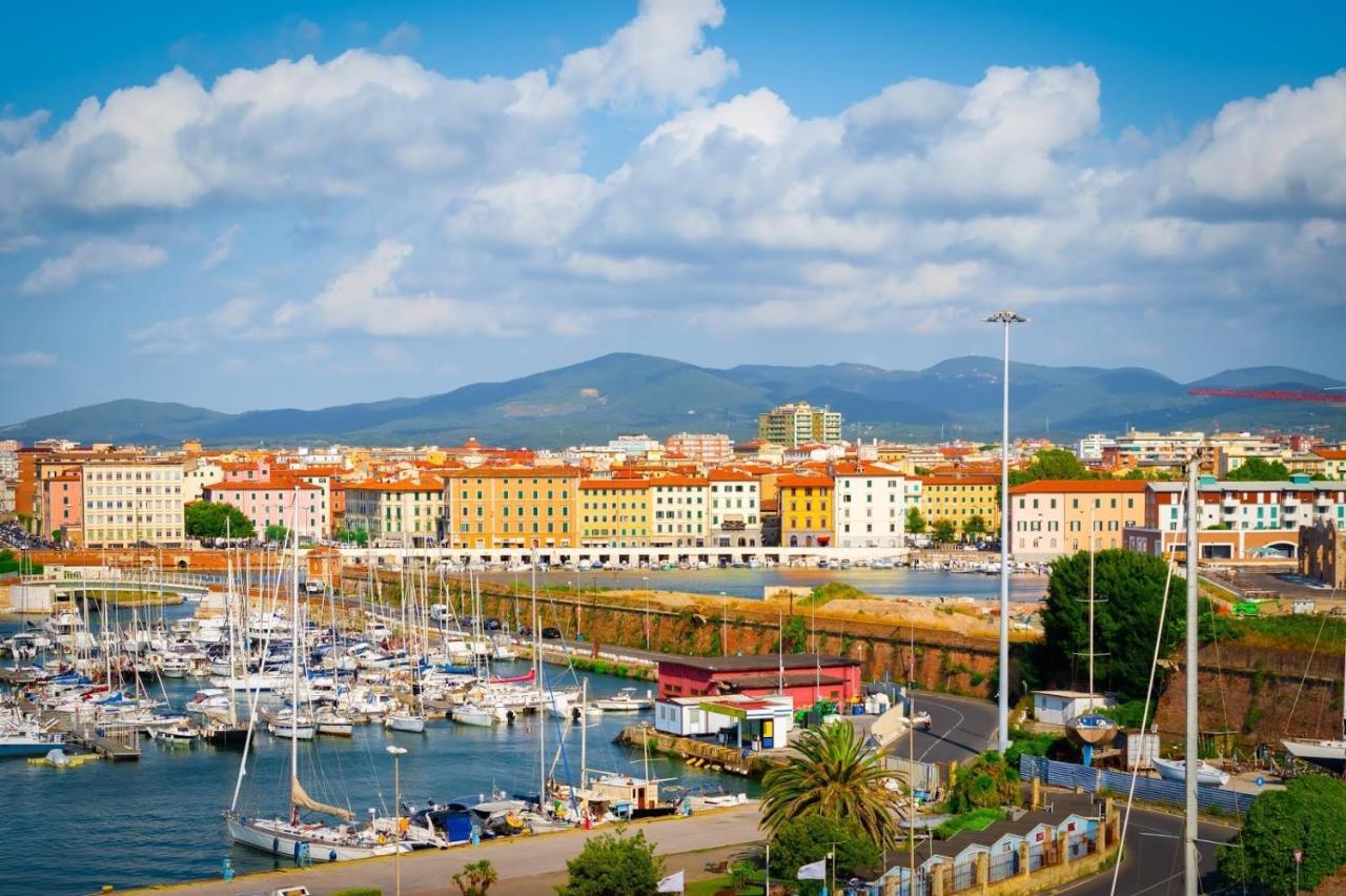Casa L' Aurora Viola Apartman Livorno Kültér fotó