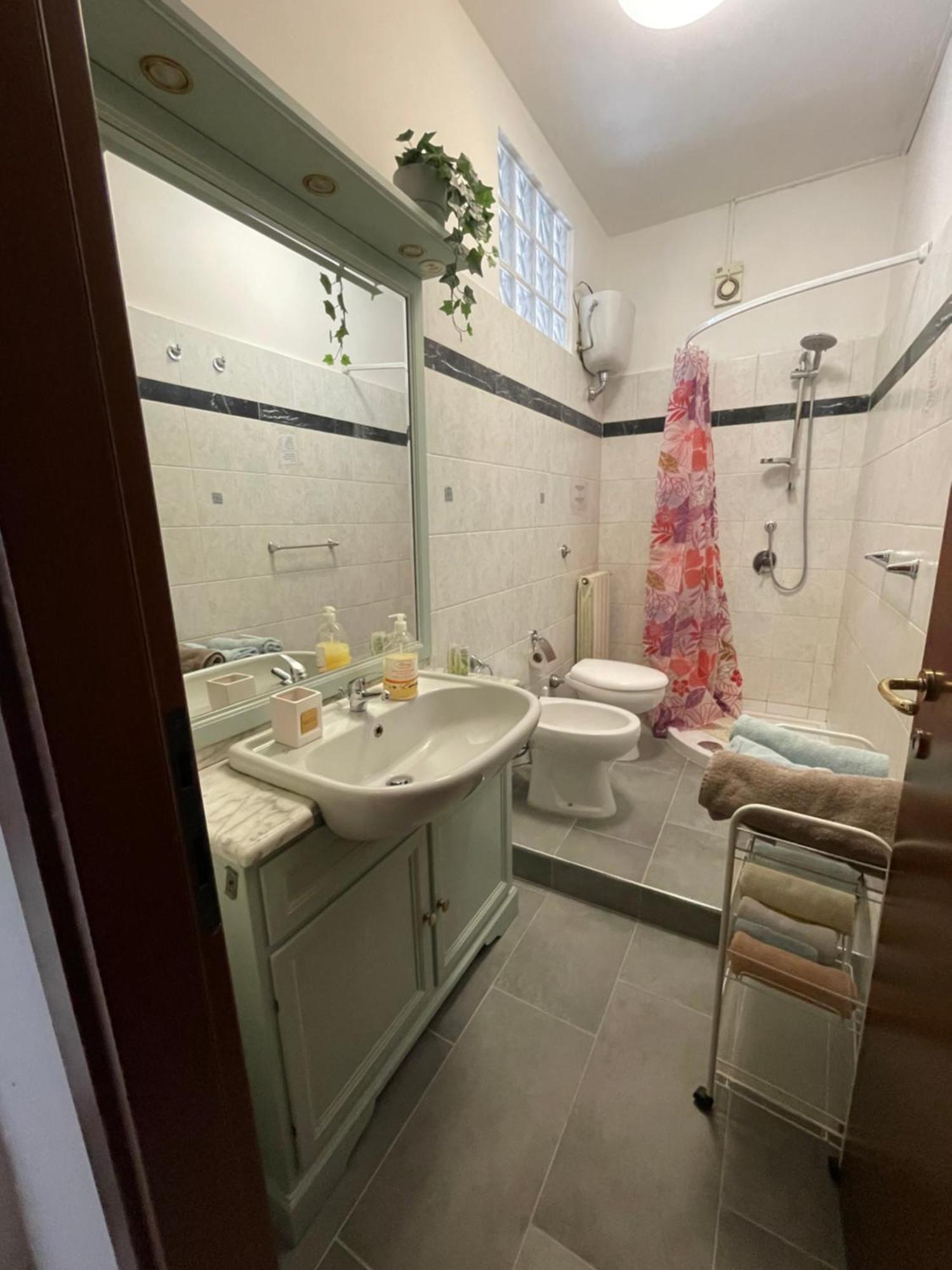 Casa L' Aurora Viola Apartman Livorno Kültér fotó
